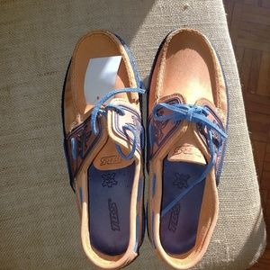 TBS Globek/International Brand from Europe Loafer